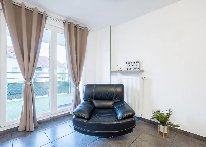 Spacieux - 4 Pers\' - Balcon - 2 Lits - Parking